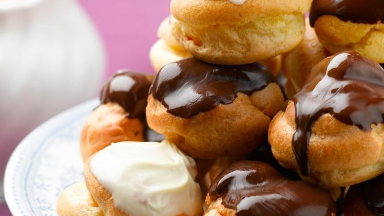 Chocolate Choux Buns