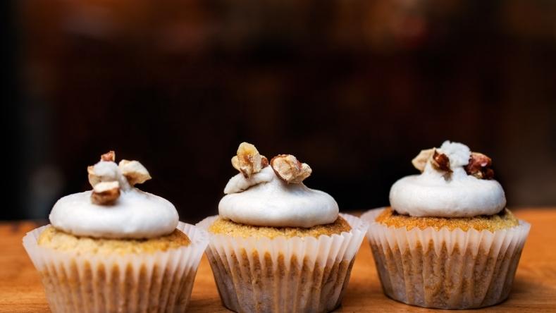 Divine Whistle Pig Cupcakes