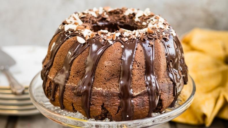 Chocolate, Olive Oil and Almond Bundt Cake