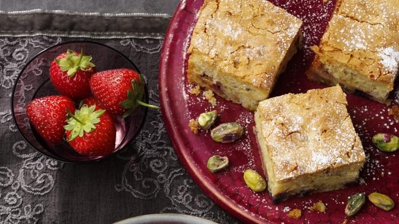 White Chocolate and Pistachio Sponge Blondies