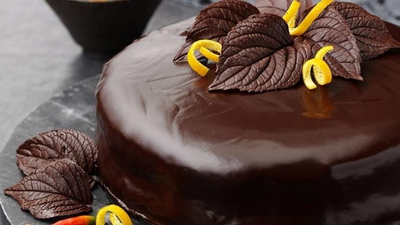 Chilli-Chocolate Orange Cake